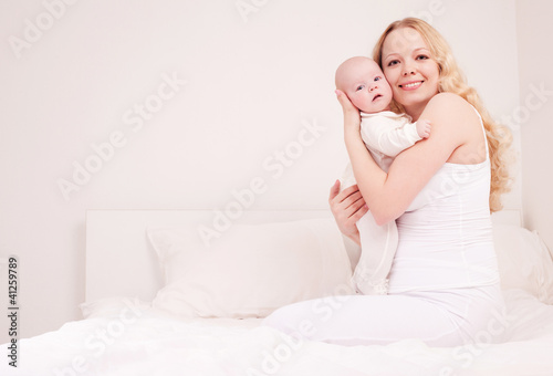 Foto: mother and baby mother and baby