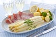 Spargel mit Kartoffeln und Sauce Hollandaise