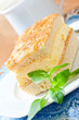 Bienenstich (so heißt der Kuchen)