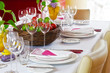 Foto: Festlich gedeckter Tisch mit Menükarten Festlich gedeckter Tisch mit Menükarten