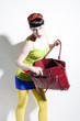 Photo: Junge Frau trägt farbige Kleidung (Color Blocking) Junge Frau trägt farbige Kleidung (Color Blocking)
