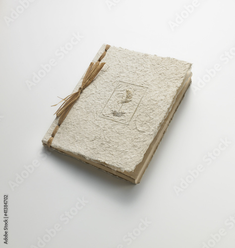 Photo: notebook closed in natural materials - quaderno chiuso notebook closed in natural materials - quaderno chiuso