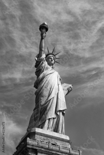 america-statue of liberty-liberty island