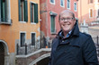 Homme en week end à Venise