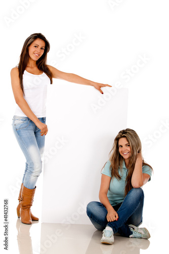 Foto: Women with banner Women with banner