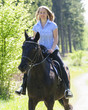 attraktives Duo beim Reiten