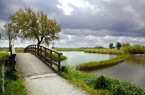 Photo: nice wooden bridge nice wooden bridge