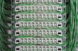Anschlussmodule mit Schaltdrähten in einem Telefonverteiler