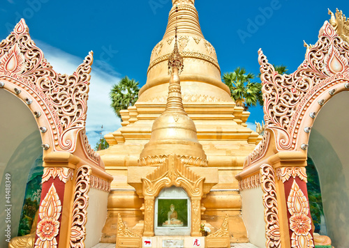 Photo: golden buddhist temple golden buddhist temple