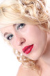 Junge blonde Frau mit rotem Lippenstift Junge blonde Frau mit rotem Lippenstift