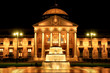 Kurhaus von Wiesbaden im Dunkeln