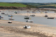barche con bassa marea a Wadebridge in Cornovaglia barche con bassa marea a Wadebridge in Cornovaglia