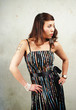 Frau - asiatisch - im Kleid