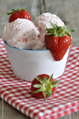 Photo: Erdbeeren und Eis Erdbeeren und Eis