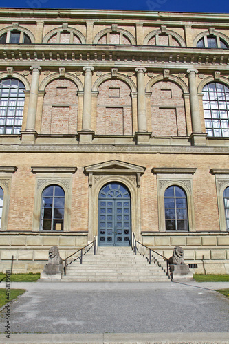 Foto: Alte Pinakothek in München, Teilansicht Alte Pinakothek in München, Teilansicht