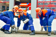 Foto: Jugendfeuerwehr Suagleitung kuppeln Jugendfeuerwehr Suagleitung kuppeln