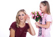 Durch die Blume sagen, Kind sagt Mamma was ins Ohr Durch die Blume sagen, Kind sagt Mamma was ins Ohr
