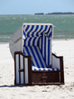 Einsamer Strandkorb am Strand von Prerow (Darß)