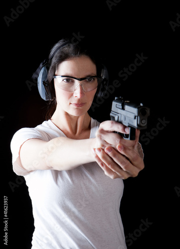 Photo: Woman gun Woman gun