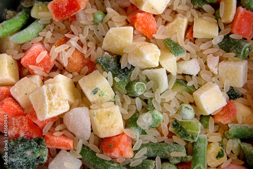 Photo: mix di verdure surgelate con riso per minestrone mix di verdure surgelate con riso per minestrone