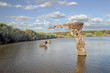 Nido de garza en presa de Portaje, cáceres, España