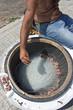 pescatore che prepara il conzo