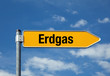 Pfeil mit blauem Himmel ERDGAS