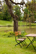 Sitzplatz am Wasser