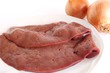 fegato crudo e cipolle