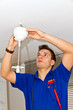 Photo: Elektriker, Lampe montieren Elektriker, Lampe montieren