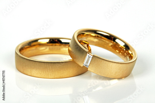 Photo: Goldene Eheringe Goldene Eheringe