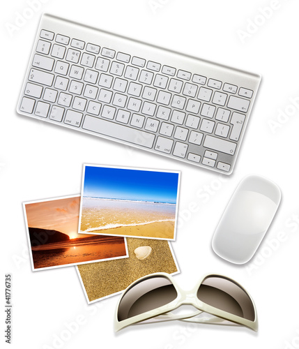 Foto: computer travel computer travel