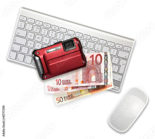 Foto: camera euros computer camera euros computer