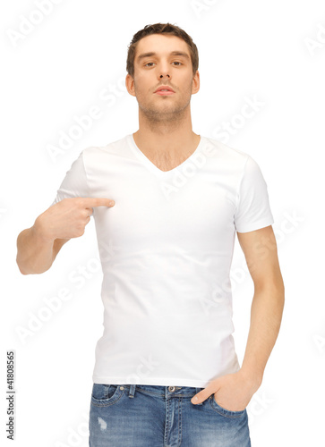 Foto: handsome man in white shirt handsome man in white shirt
