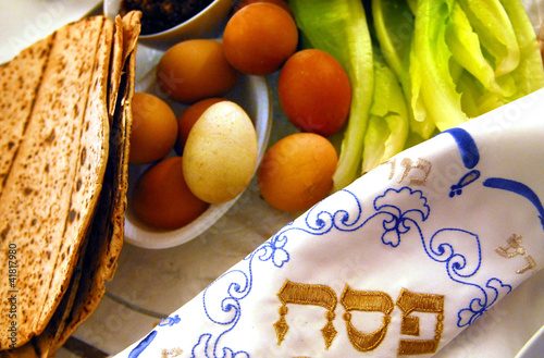 Photo: Passover Seder Dinner Celebrations Passover Seder Dinner Celebrations
