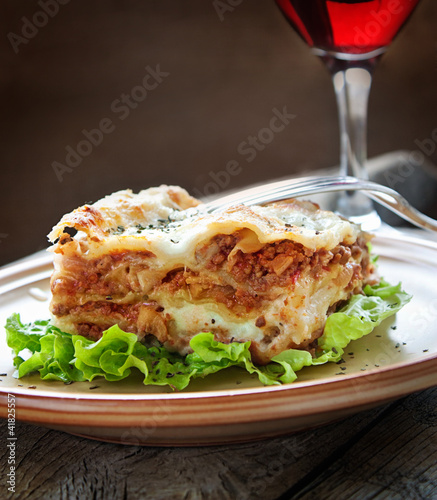 Foto: Fresh homemade lasagna Fresh homemade lasagna