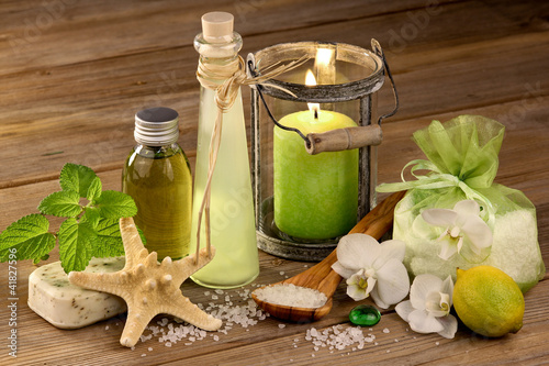 Foto: Wellness mit Pflegeprodukten Wellness mit Pflegeprodukten