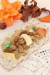 cracker integrale con miele e frutta secca cracker integrale con miele e frutta secca