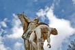 Ange tenant le corps d'un jeune homme. Ange tenant le corps d'un jeune homme.