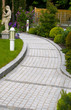 Weg durch den Garten