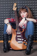 girl wiht guitar