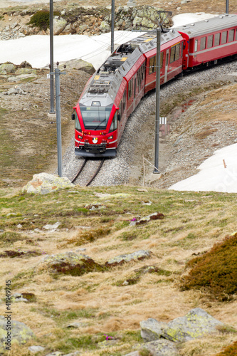 Foto: Trenino rosso del Bernina - Svizzera Trenino rosso del Bernina - Svizzera