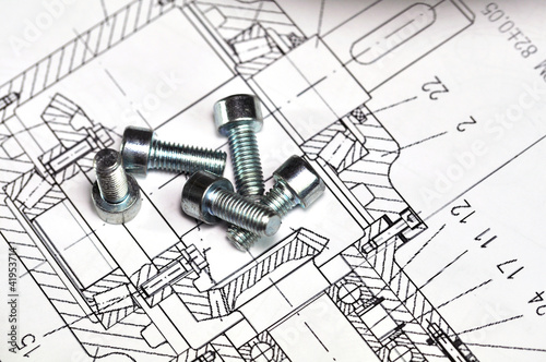 Photo: Screws on draft Screws on draft