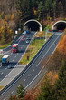 Autobahn mit Tunnel