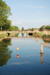Foto: Fluss im Spreewald mit Brücke Fluss im Spreewald mit Brücke