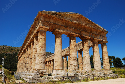 Foto: Segesta - Il tempio Segesta - Il tempio