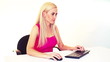 Vídeo: blonde woman working with computer blonde woman working with computer
