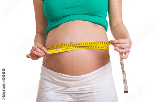 Foto: Babybauch mit Maßband Babybauch mit Maßband
