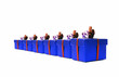 Foto: rangée de cadeaux bleus sur fond blanc rangée de cadeaux bleus sur fond blanc