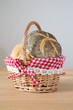 Mohnbrötchen und Sesambrötchen